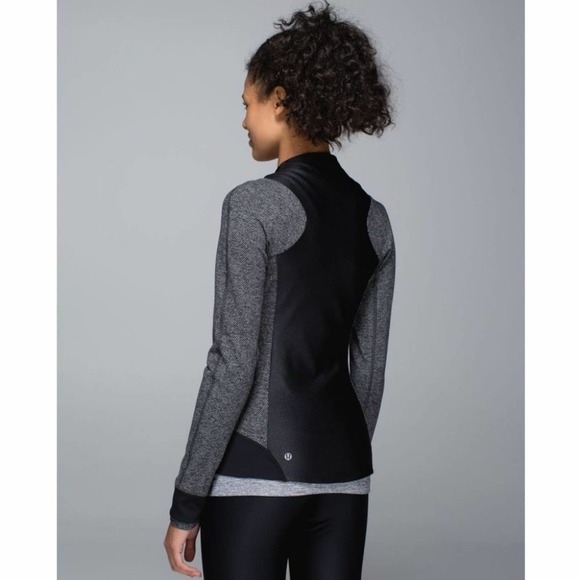 Lululemon Emerge Renewed Asymmetrical-Zip Moto Jacket in Black Herringbone - Picture 3 of 9